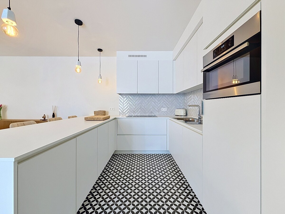 Nieuw appartement met riant terras en garage te centrum Zottegem 