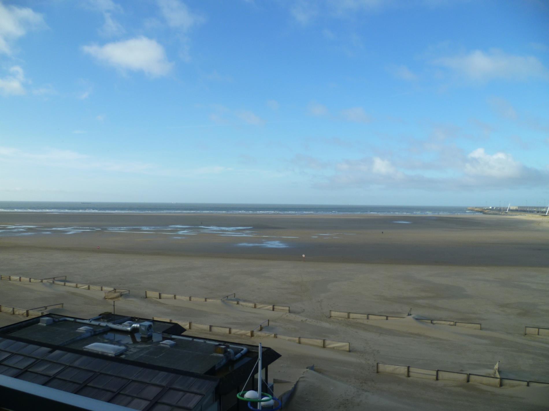 Topper! Mooi onderhouden 2 slaapkamer appartement 