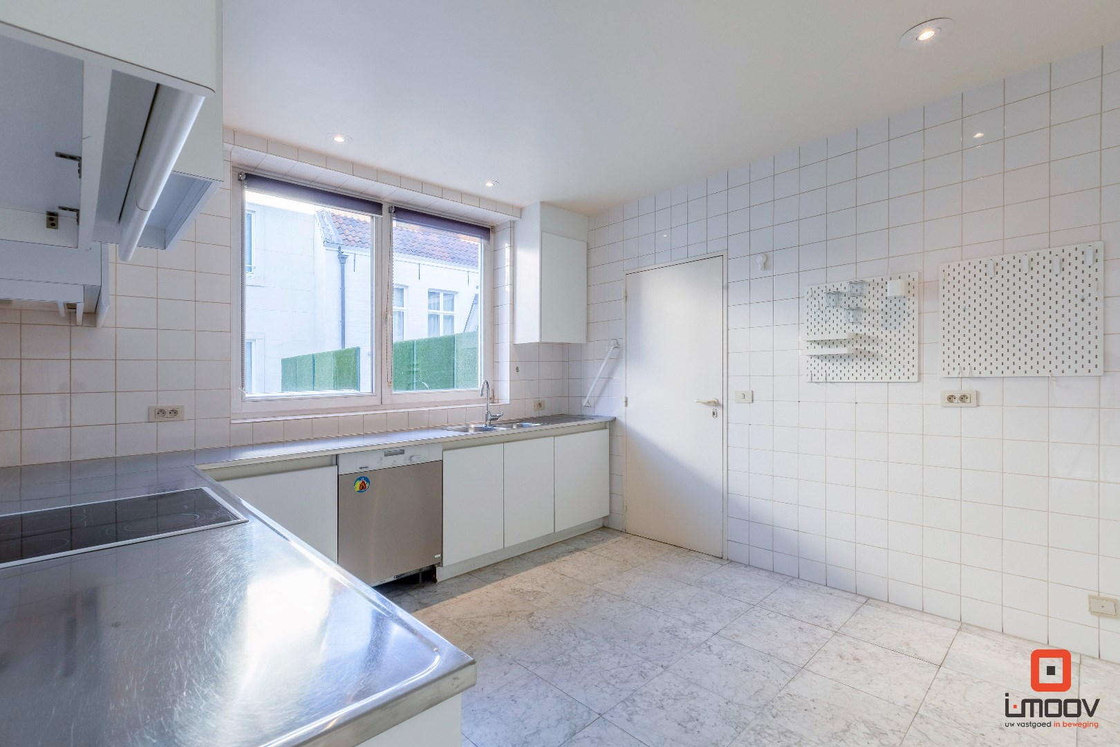 Lichtrijk appartement met uitgestrekt terras in hartje Gent! 