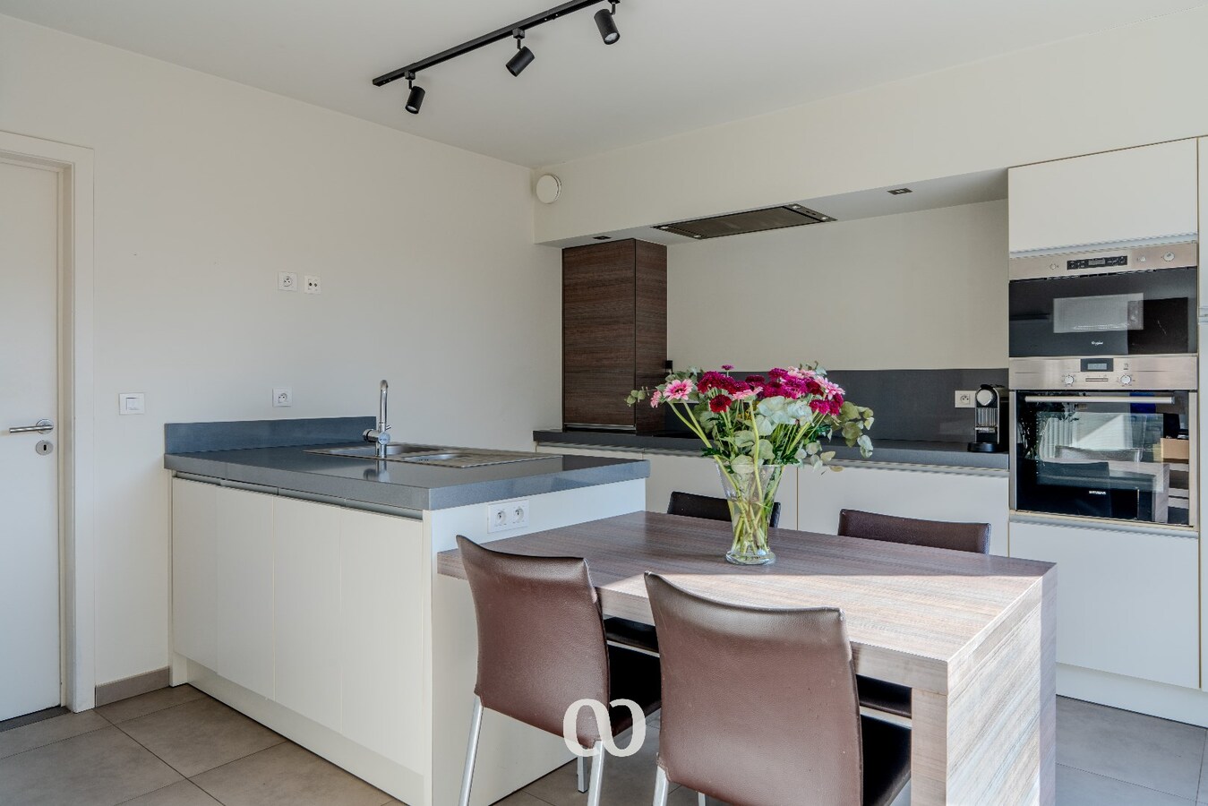 Recent gebouwde villa op rustige locatie 