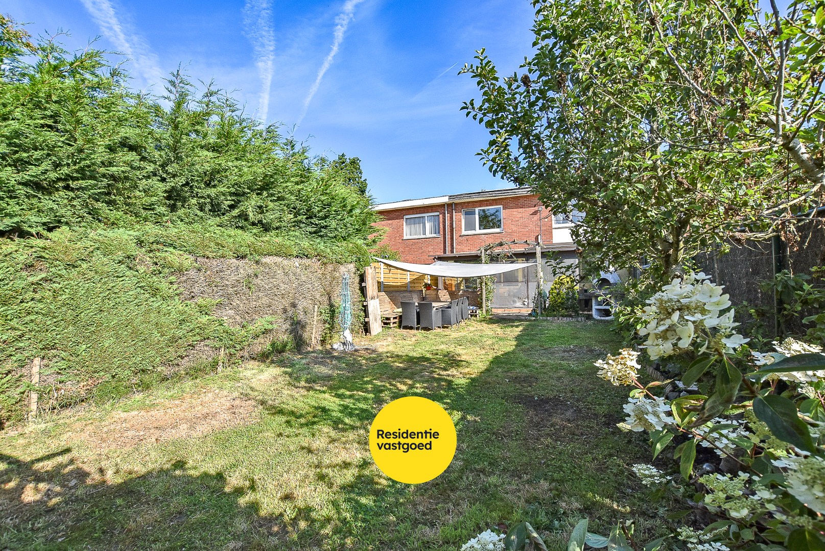 Woning met 4 slaapkamers en garage in centrum Diksmuide! 