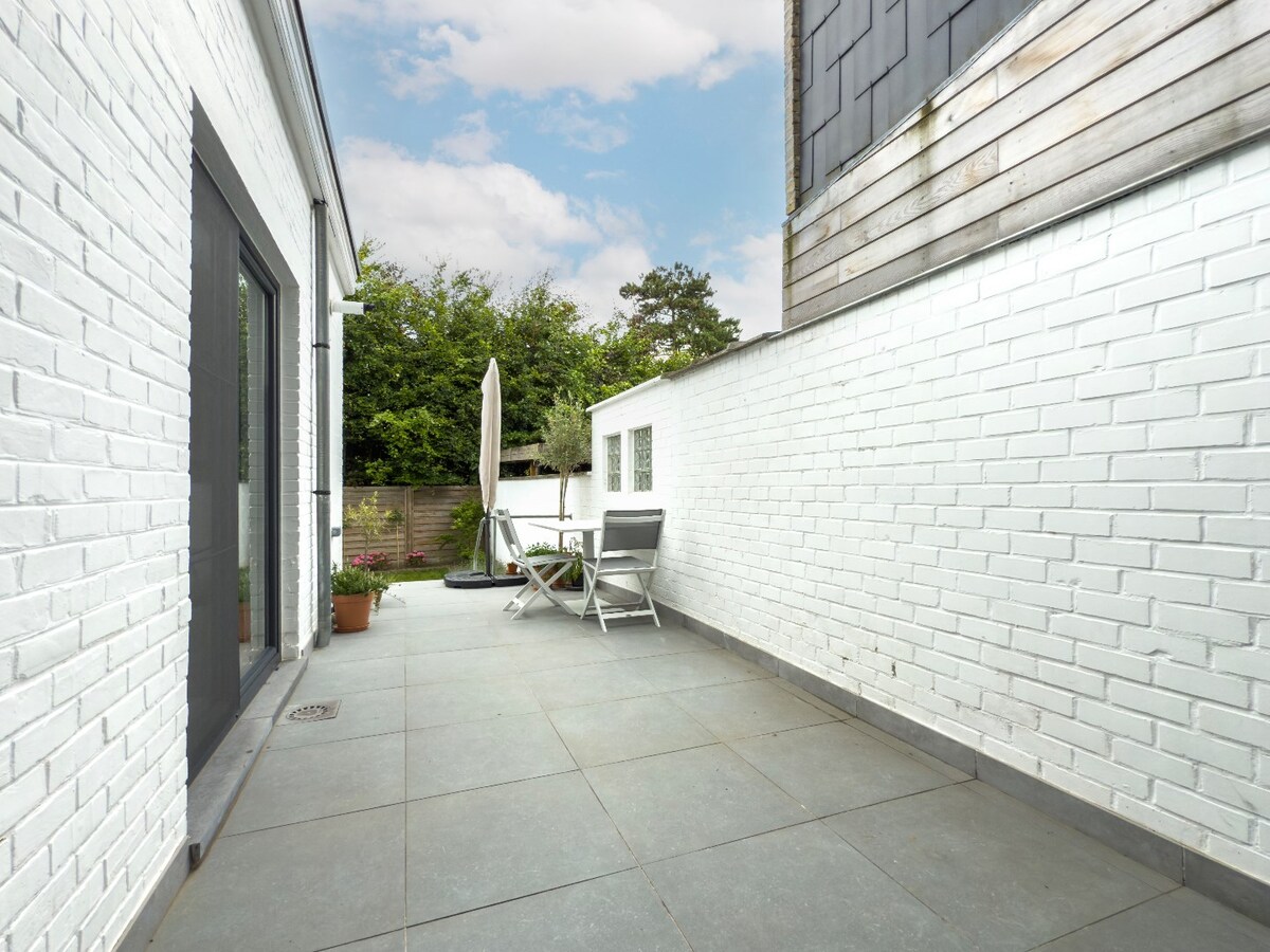 Energiezuinige en ruime stadswoning met tuin te Bevegem 