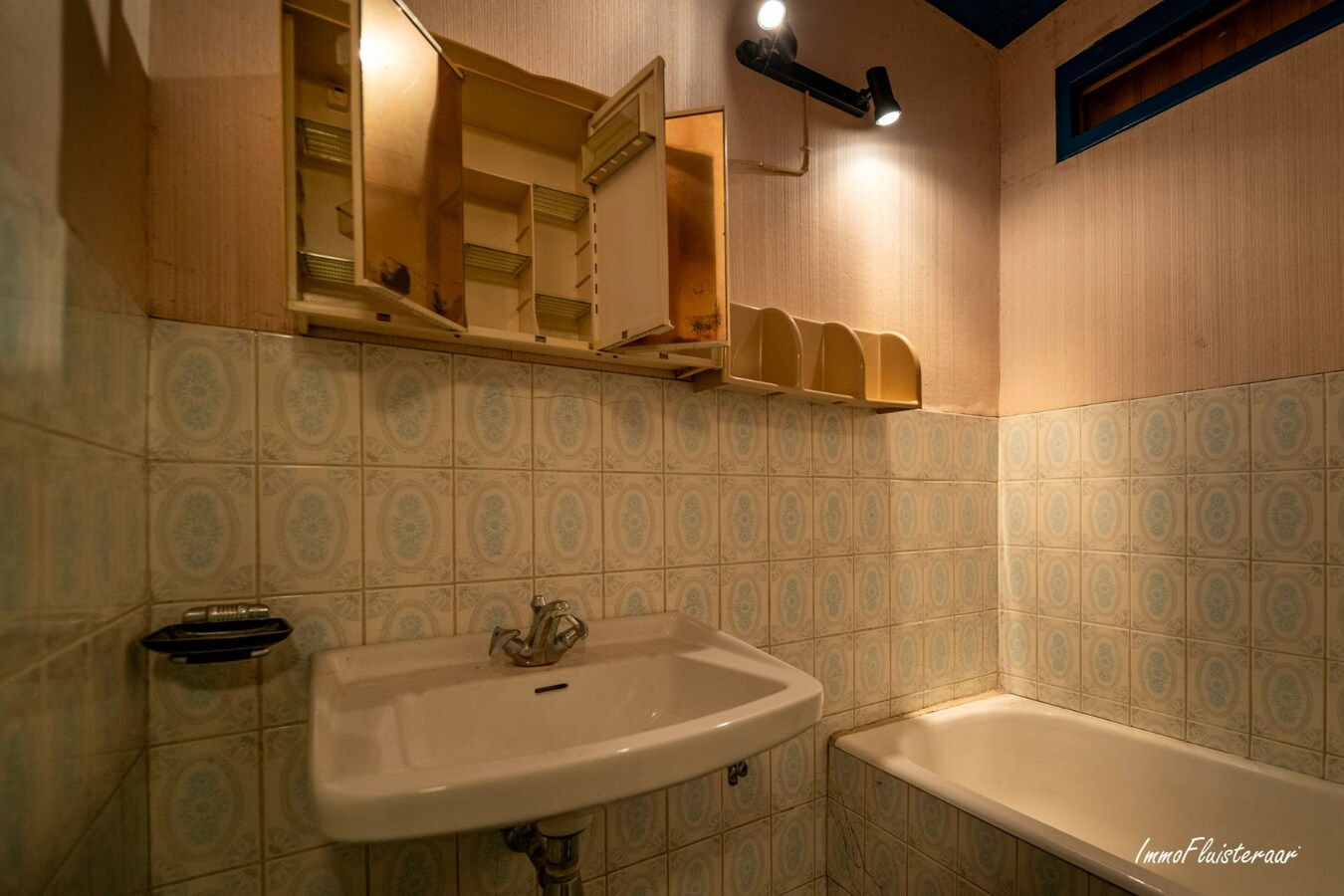 Property for sale in Roosdaal