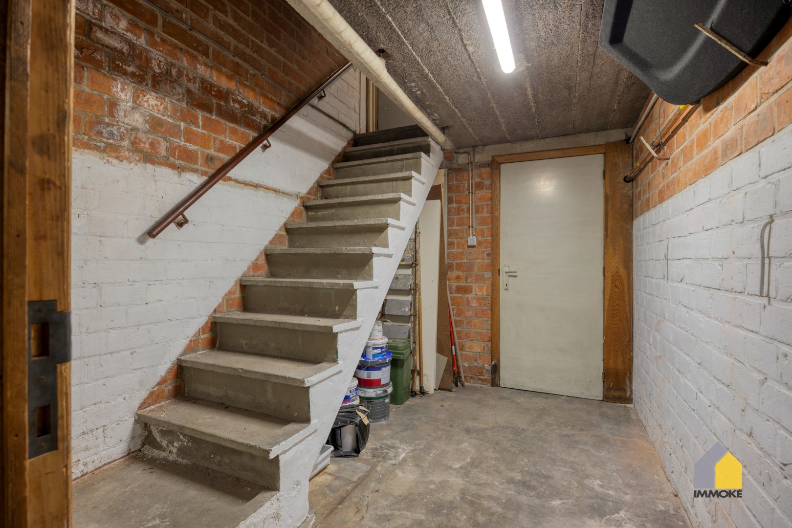 Appartement (161 m²) met ruime woonkamer en 3 slaapkamers. 