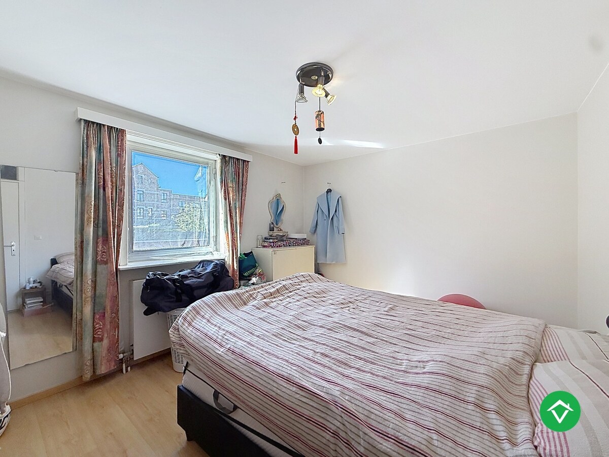 Appartement met 2 slaapkamers en garage te Roeselare 