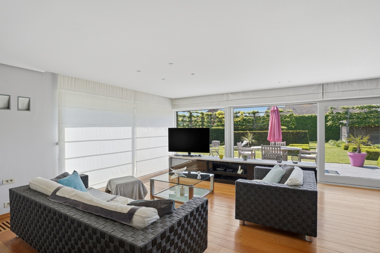 Alleenstaande woning met zonnige tuin op 980 m² 