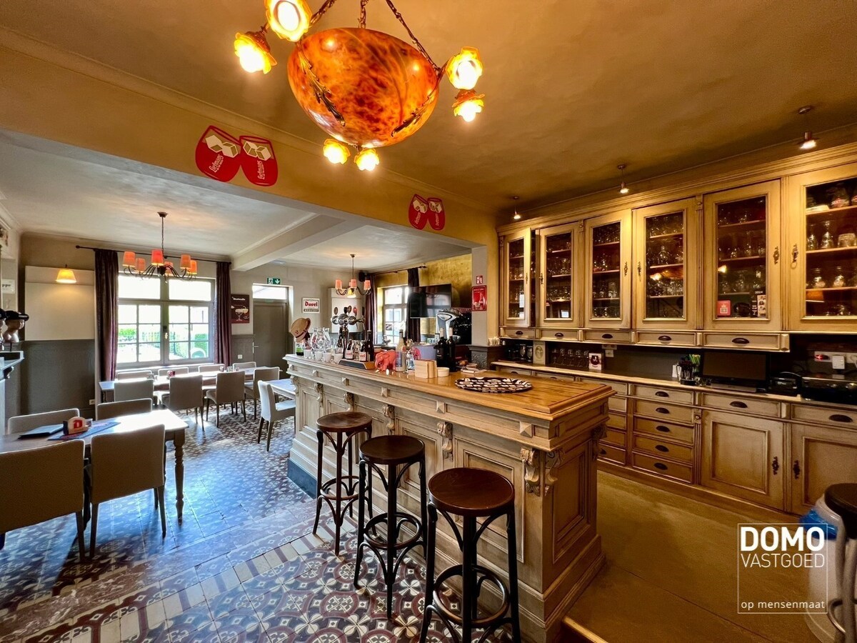 Multifunctioneel handelspand, gunstig gelegen met veel parkeergelegenheid en energielabel C 