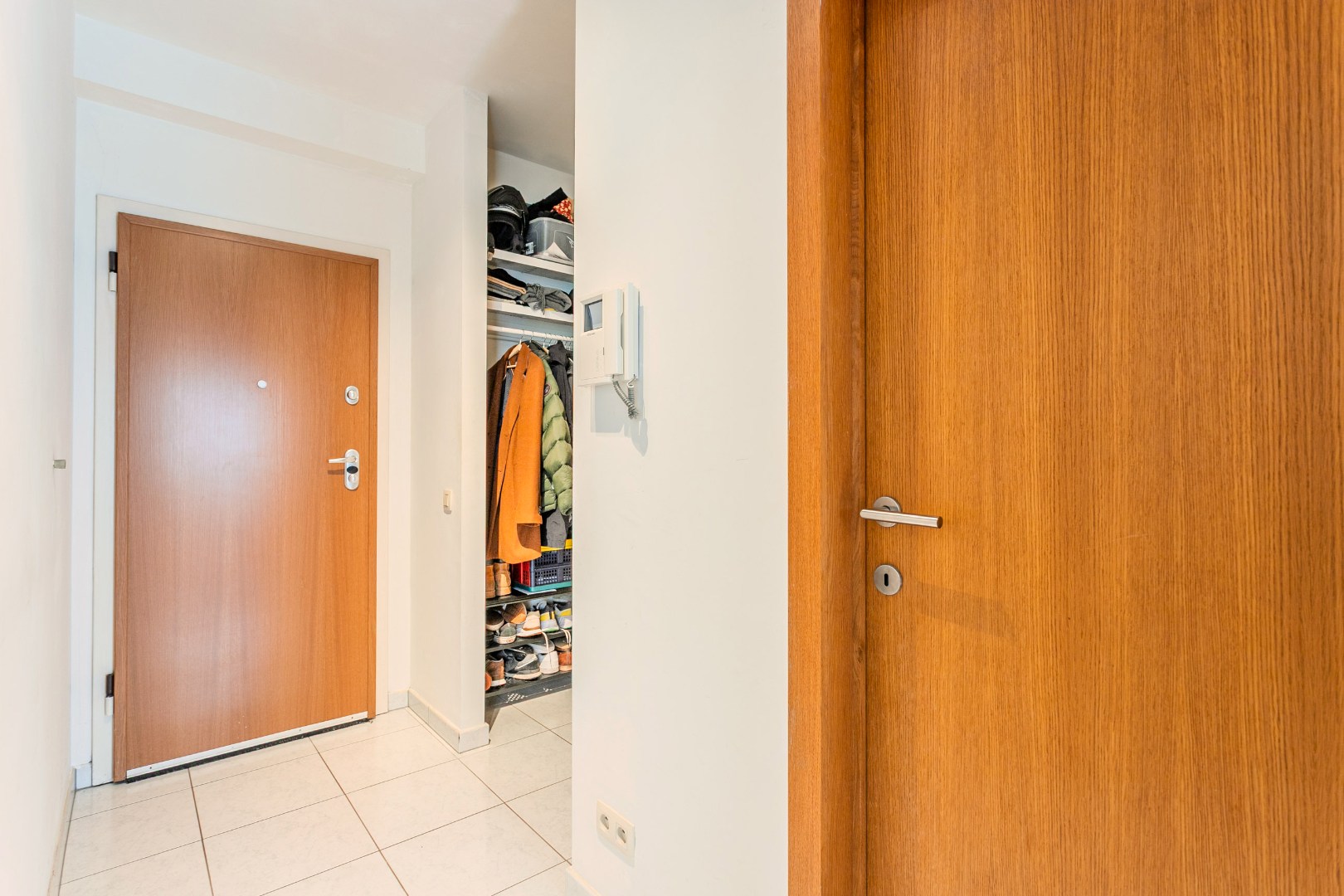 Energiezuinig glv-appartement (70m²) met tuin, berging en autostpl. te Halle 