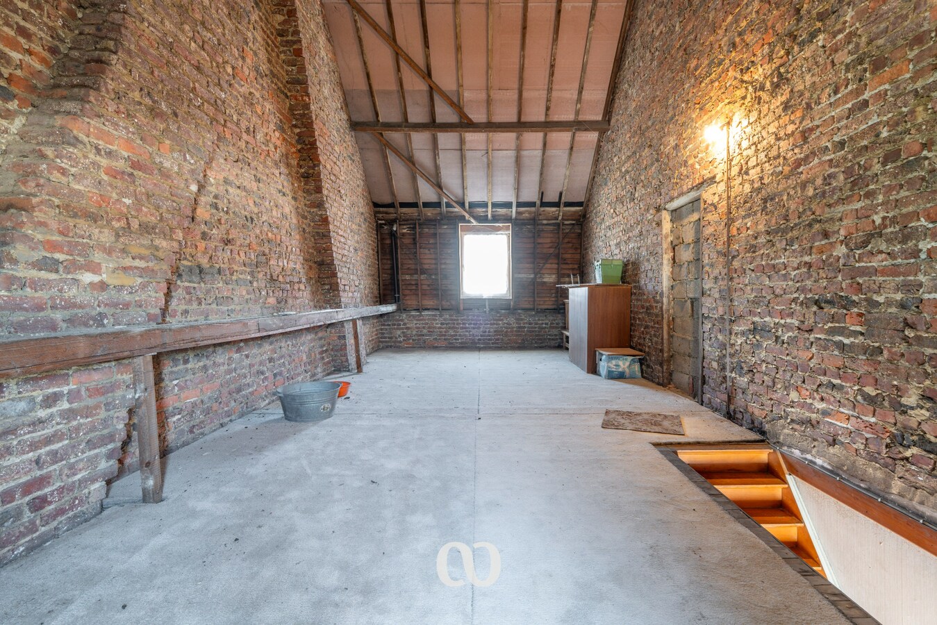 Woning met potentieel en uitstekende ligging 