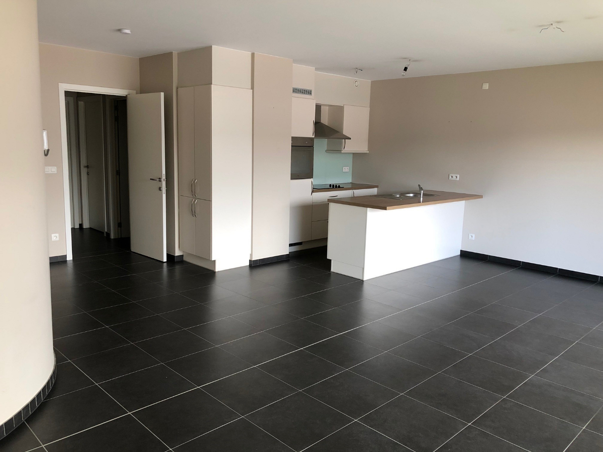 2 slaapkamer appartement op strategische locatie (incl. ondergrondse parking !!). 