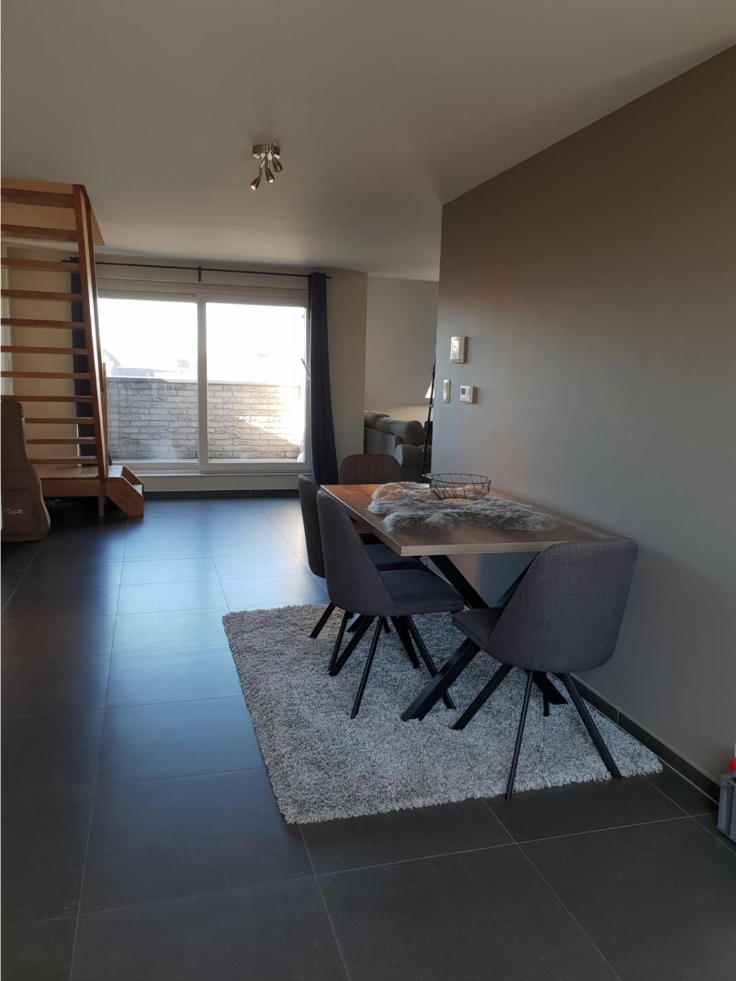 Duplex appartement met 2 slpks, terras en garage te Maldegem 