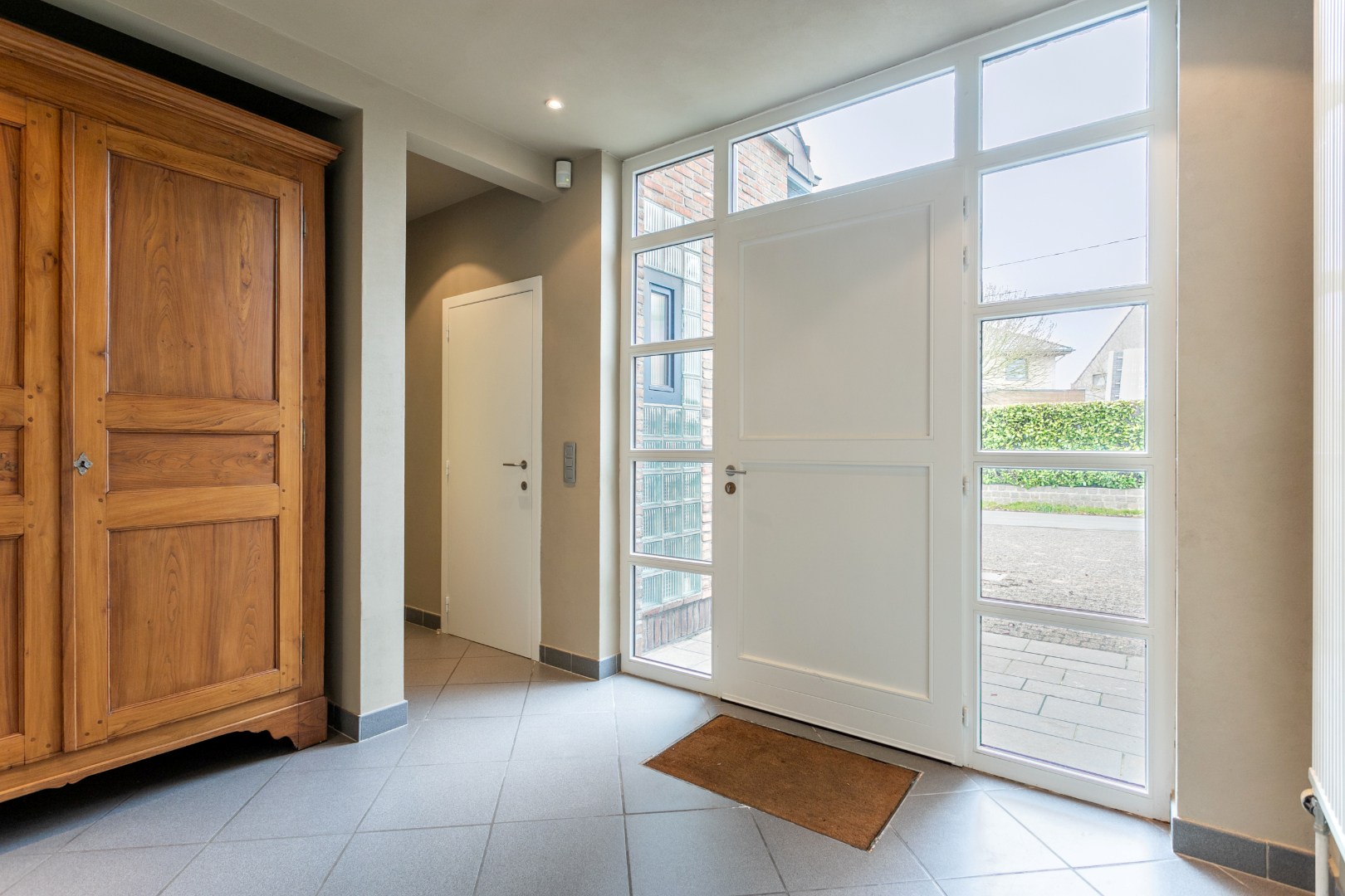 Instapklare villa te Heikruis, 4 slpks, bureau, dubbele garage en ruime tuin 