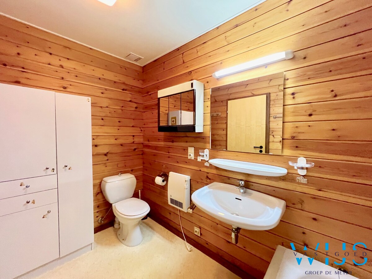 Enorm goed gelegen bungalow op 668 m² te Ertvelde ! 