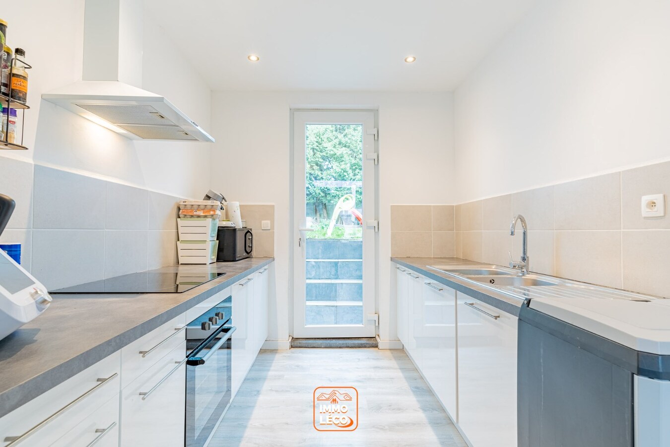 Maison rénovée avec de beaux volumes, 3 chambres et jardin ! 