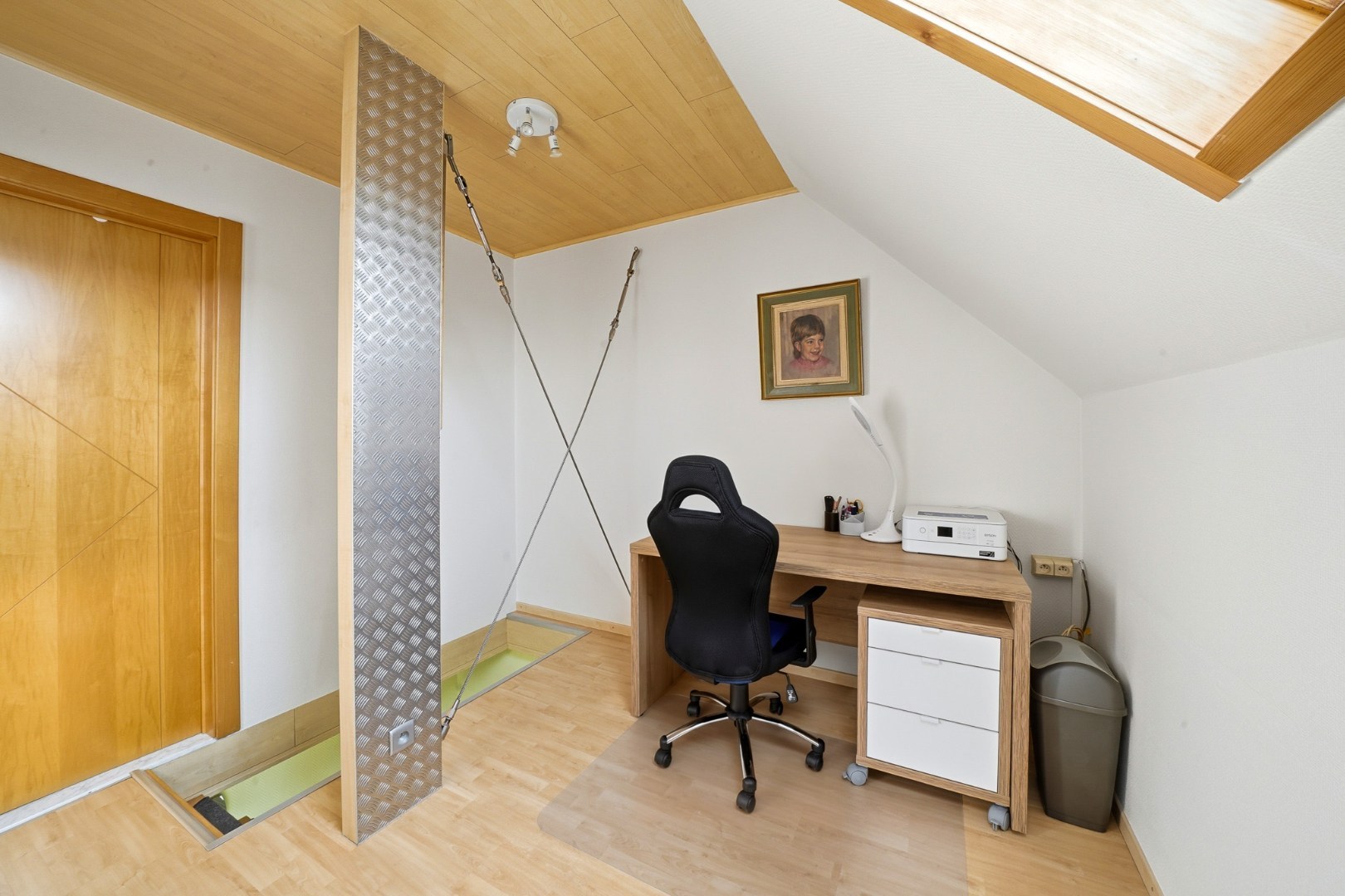 Instapklare bel-étagewoning met dubbele garage te Stene 
