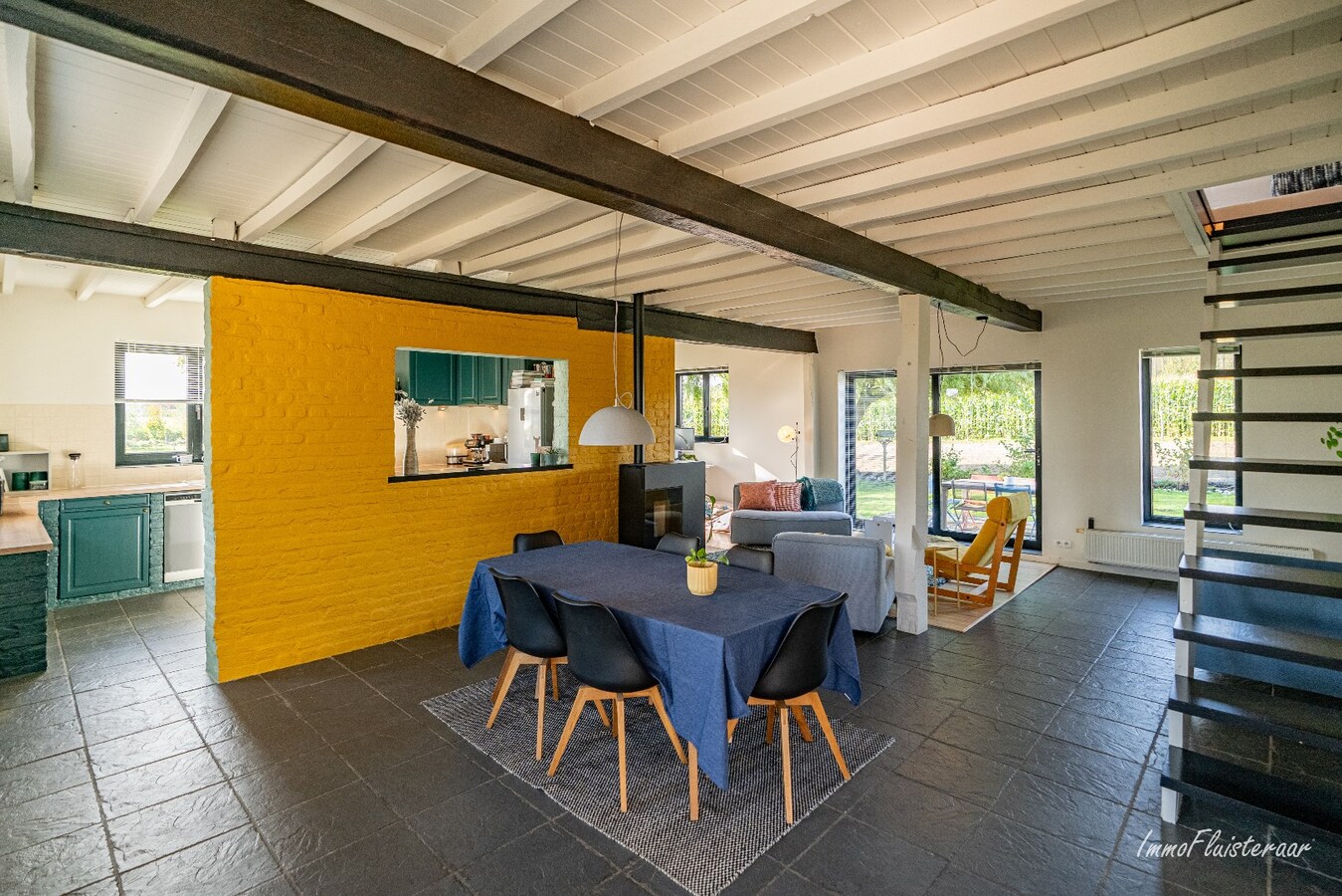 Charmante maison prête à emménager avec des installations pour chevaux sur environ 75a à Waanrode. 