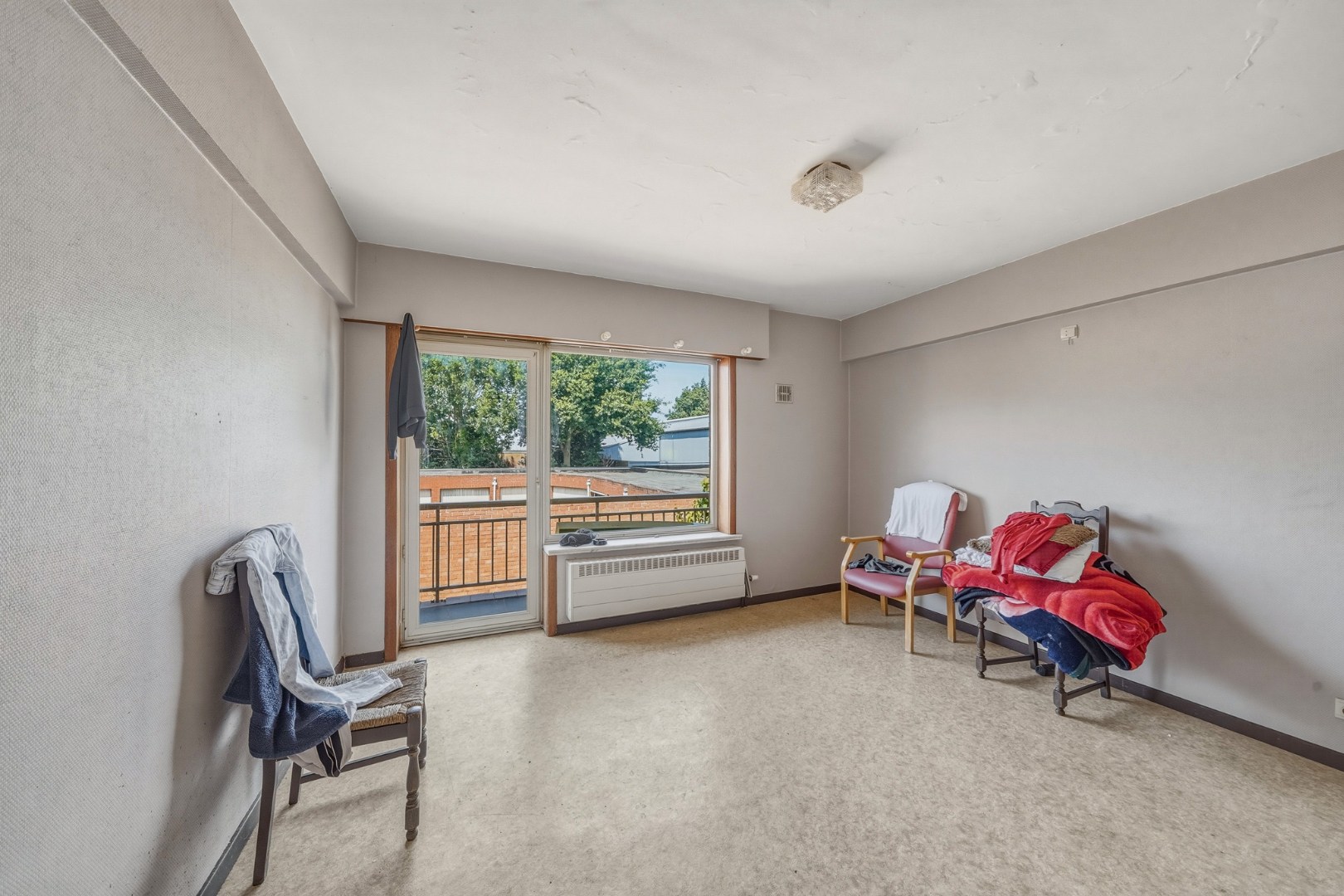 Interessant opbrengsteigendom met 3 appartementen in Oudenburg 