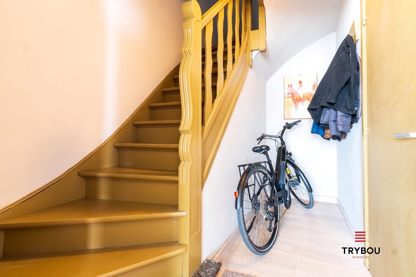 Gezellige en ruime woning met tuin - instapklaar in het hart van Ledegem 