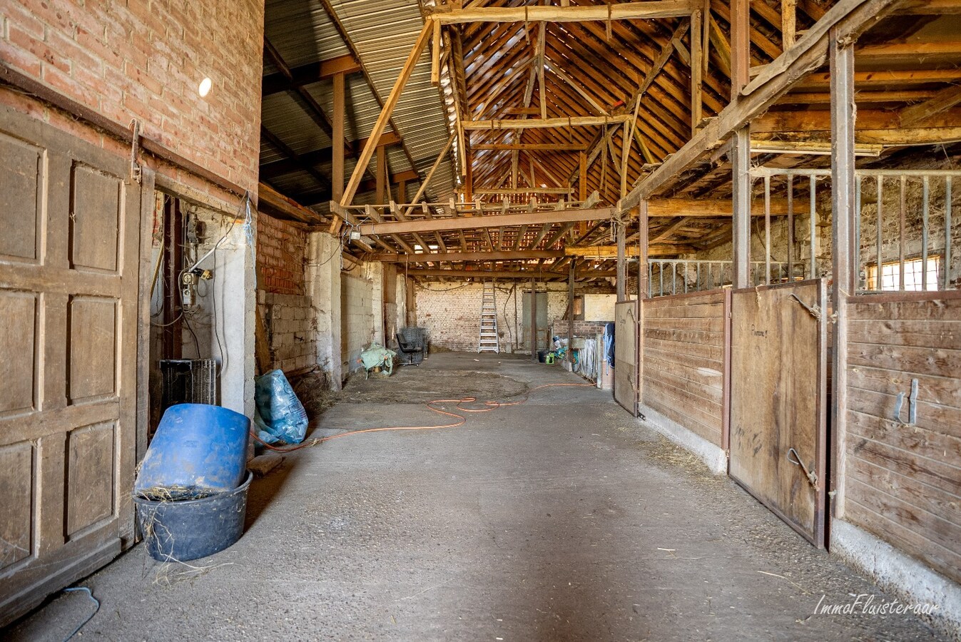 Karaktervolle vierkantshoeve op 1ha te Geetbets (optioneel aan te kopen ca. 7ha aanpalende landbouwgronden) 