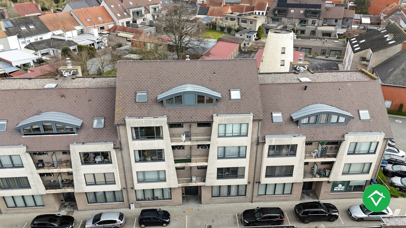 Appartement met 3 slaapkamers ruim terras en garage te Koekelare 