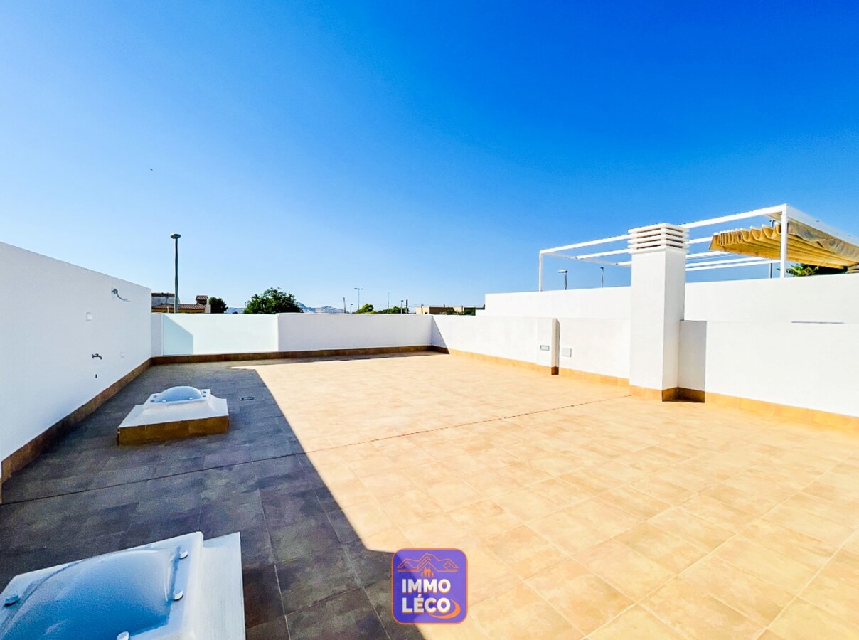 Villa de 2022 avec piscine et grande terrasse, à 20 min de la plage ! 