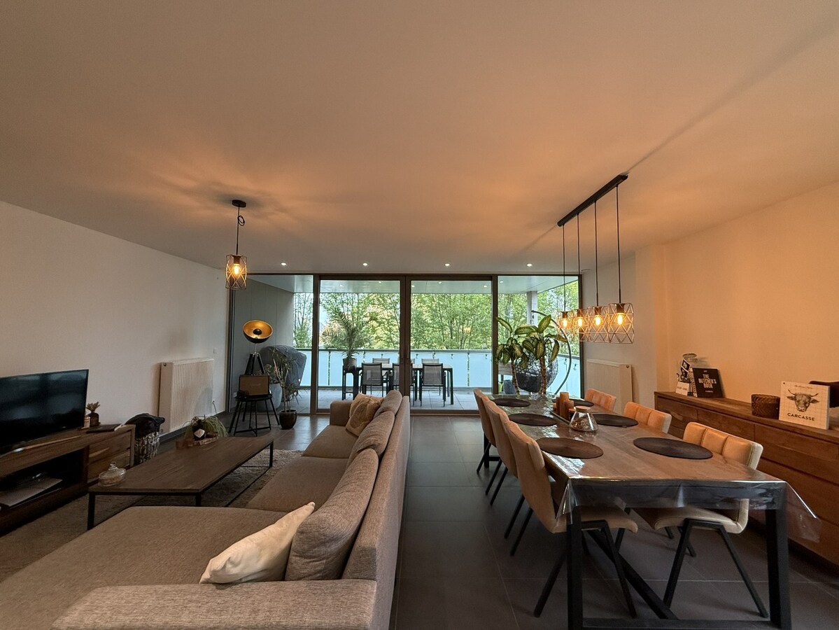 NIEUWE PRIJS! Appartement met 2 slaapkamers 