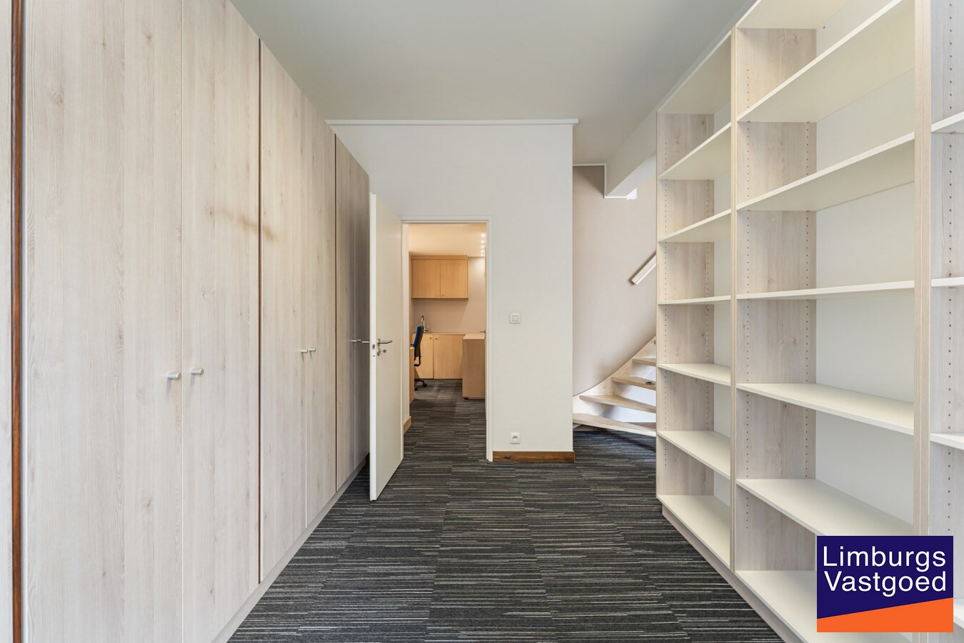 Handelspand op toplocatie, 226m², ruime parkeergelegenheid 