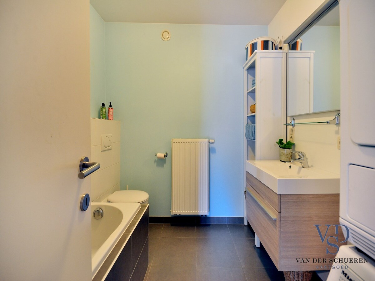 2 slpk-appartement in hartje Dikkelvenne 
