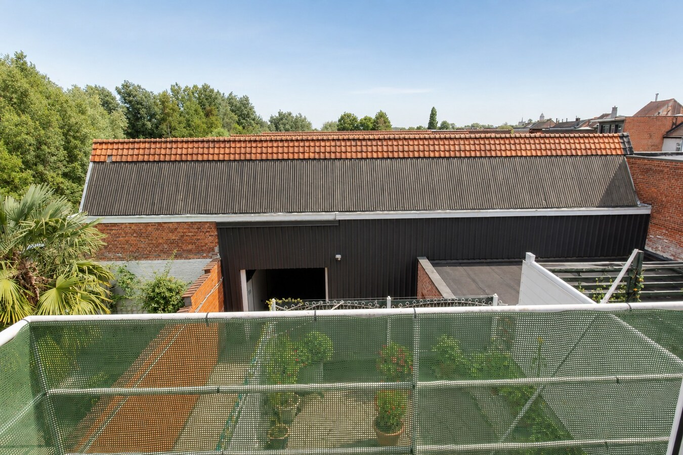 Te koop: Lichtrijk 2-slaapkamerappartement met dubbel terras en EPC-label B in hartje Sint-Niklaas! 