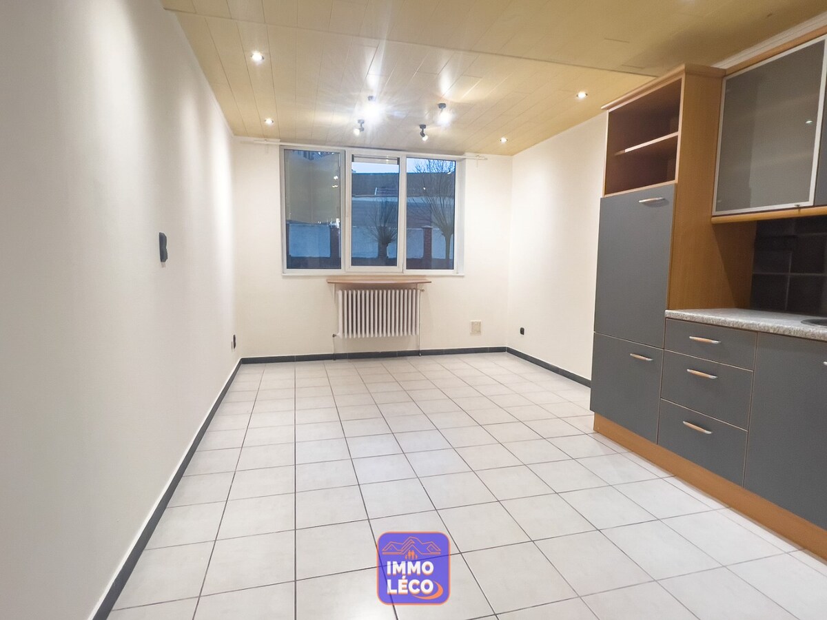 Studio tout confort avec chambre séparée, PARC DE Mouscron ! 