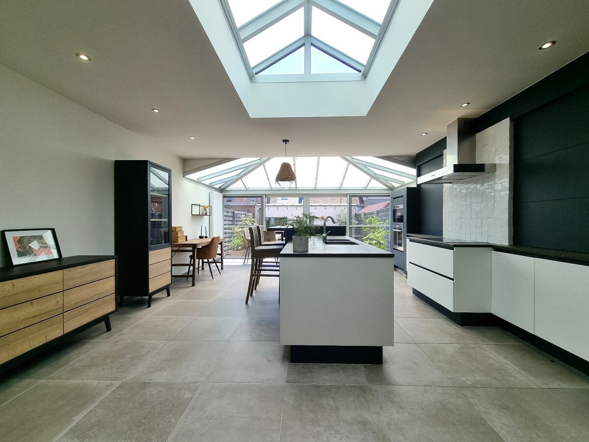 Verrassend mooie gezinswoning met tuin en dubbele garage - Zeebrugge 