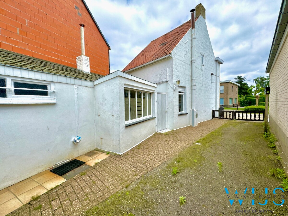 Te renoveren woning in centrum Ertvelde 