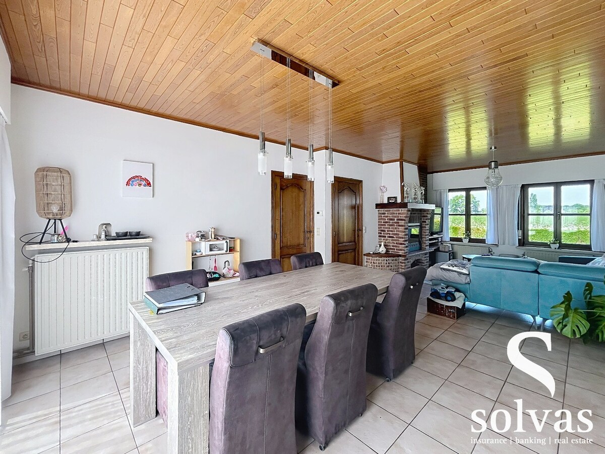 Ruime woning met 4 slaapkamers, tuin en garage in Aalter - Energielabel C - perceeloppervlakte 1050m² - bewoonbare oppervlakte 250m² - EPC-waarde 237 