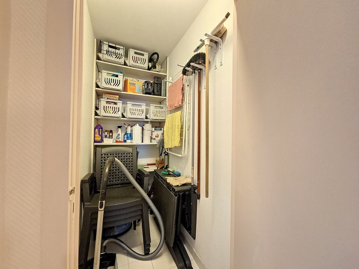 Appartement en angle unique avec une grande terrasse et vue sur la mer ! 