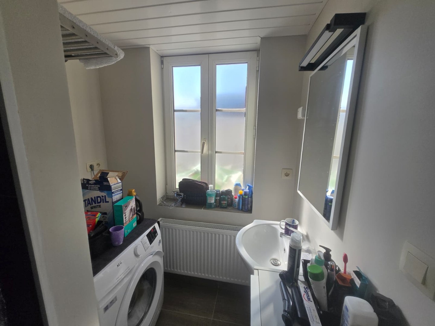 Ruime woning met tuin, drie slaapkamers en garage te Waregem 