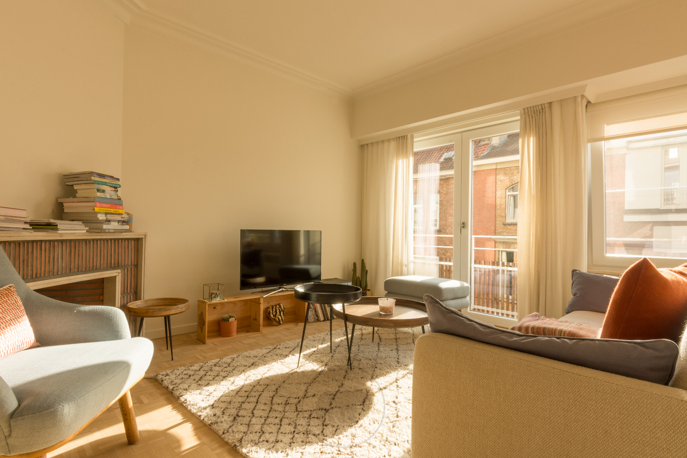 Subliem gelegen appartement met garagebox (renovatie 2020) 