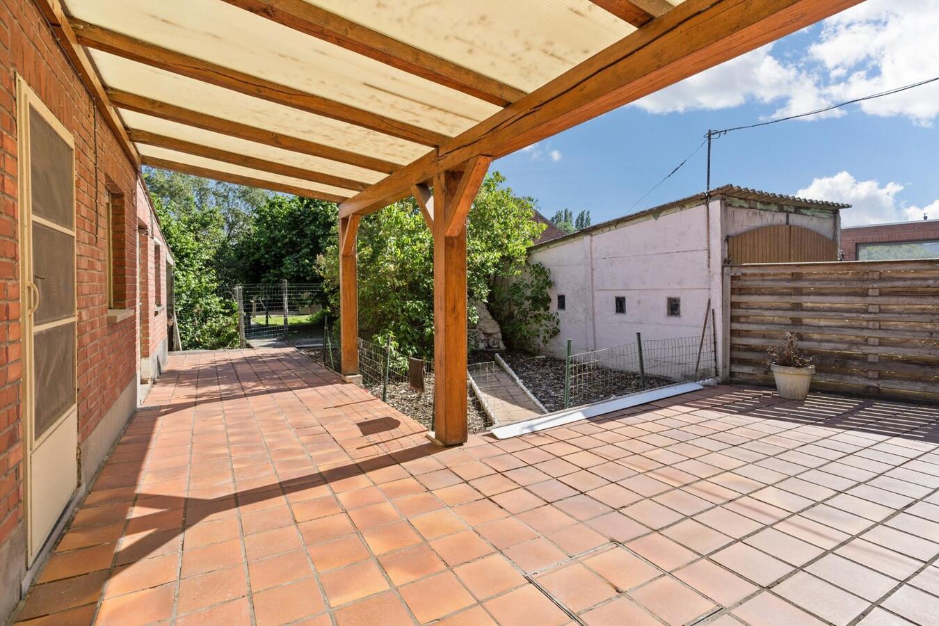 Verrassend ruime woning met zonnige tuin en garage 