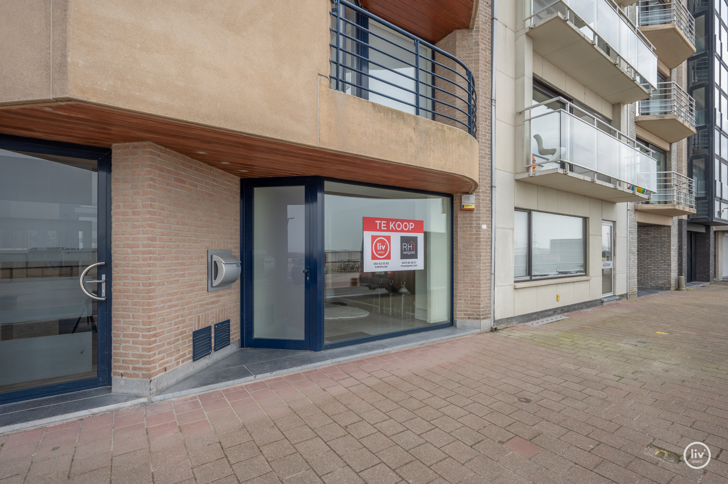 Ruim en mooi afgewerkt appartement gelegen op de zeedijk van Heist 