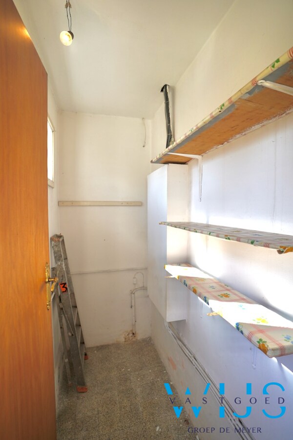 Open bebouwing op ruim perceel van 892m² te Ertvelde ! 