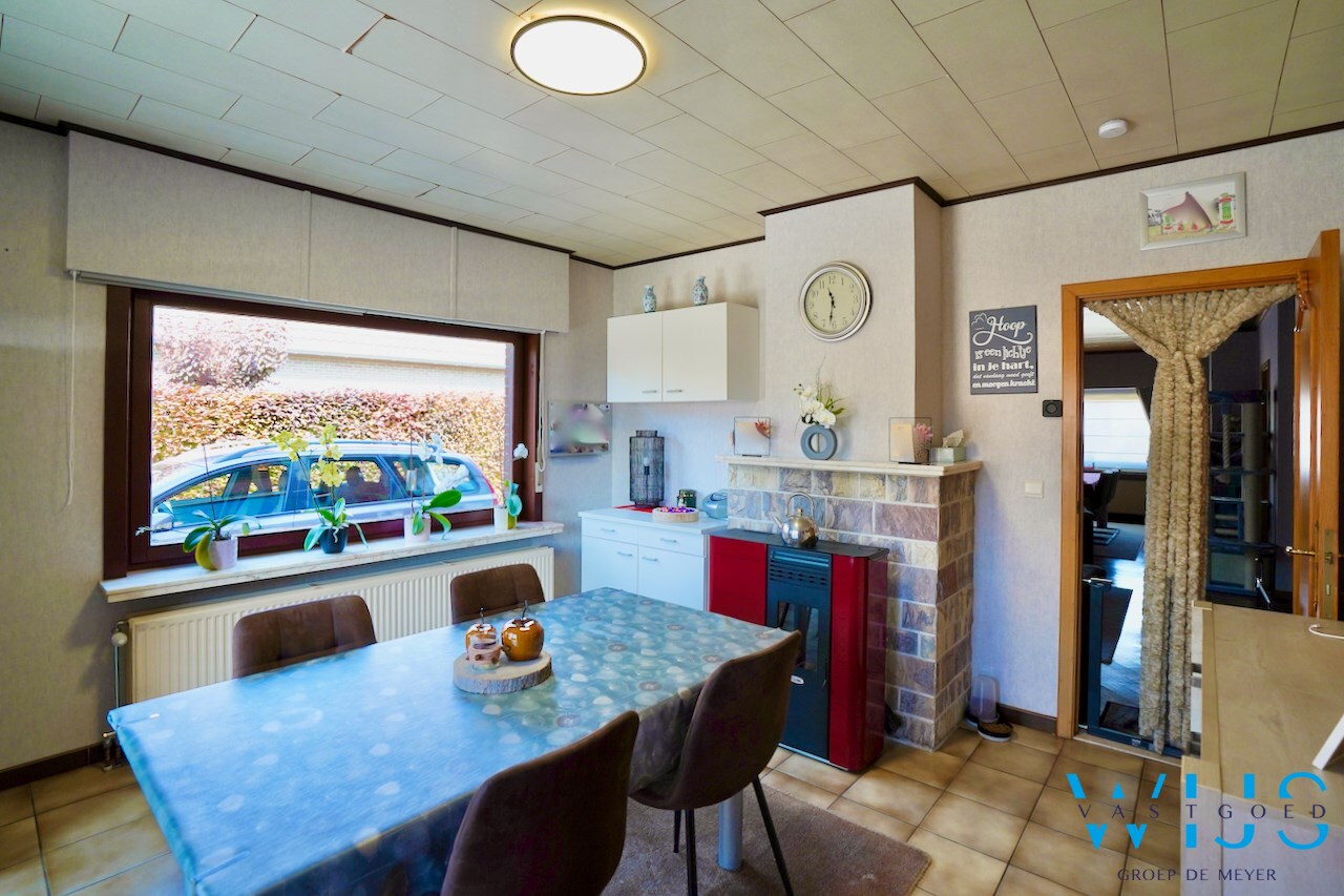 Woonhuis op 1000m² in hartje Ertvelde ! 