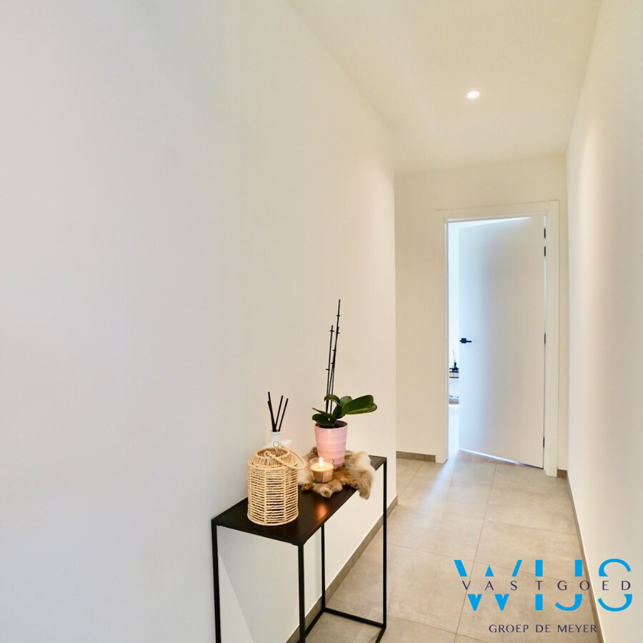 PRACHTIG dakappartement met 4 slaapkamers en 2 terrassen ! 