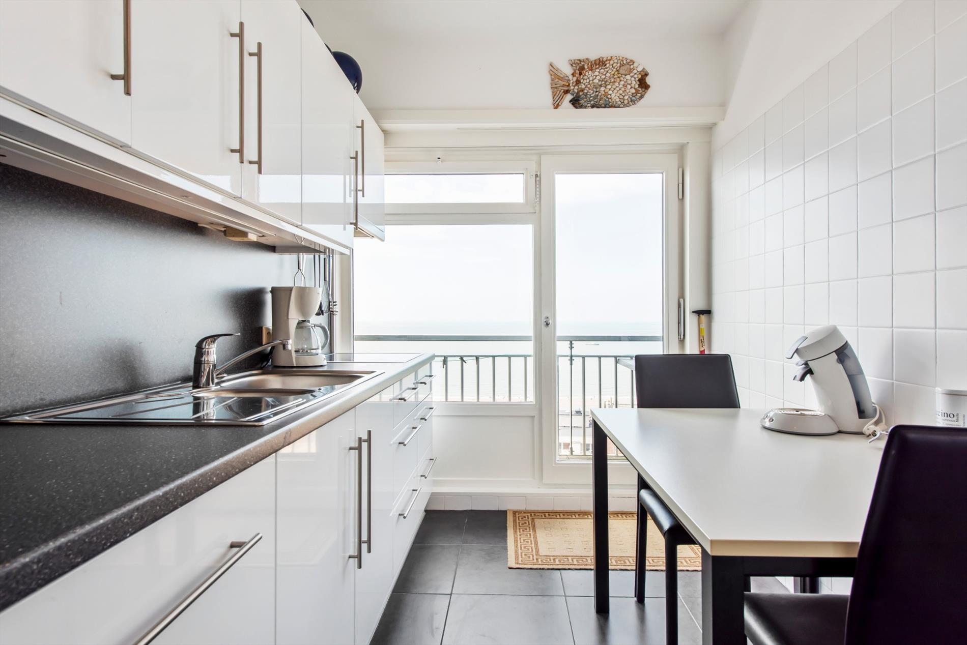 LUXUEUS VAKANTIE APPARTEMENT MET ZICHT OP ZEE EN STAD 