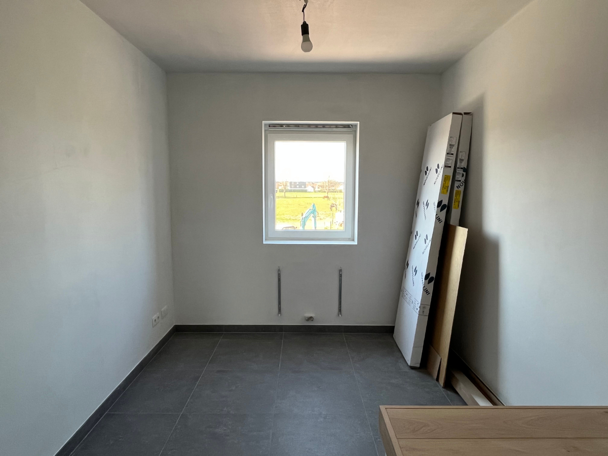 Moderne, hoogwaardige half open bebouwing te Eke ! 