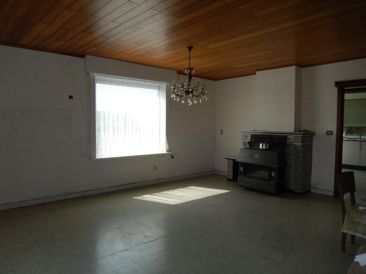 Instapklare landelijk gelegen alleenstaande woning 