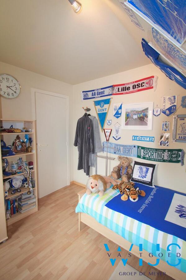 Perfect onderhouden open bebouwing in een rustige wijk te Sleidinge! 