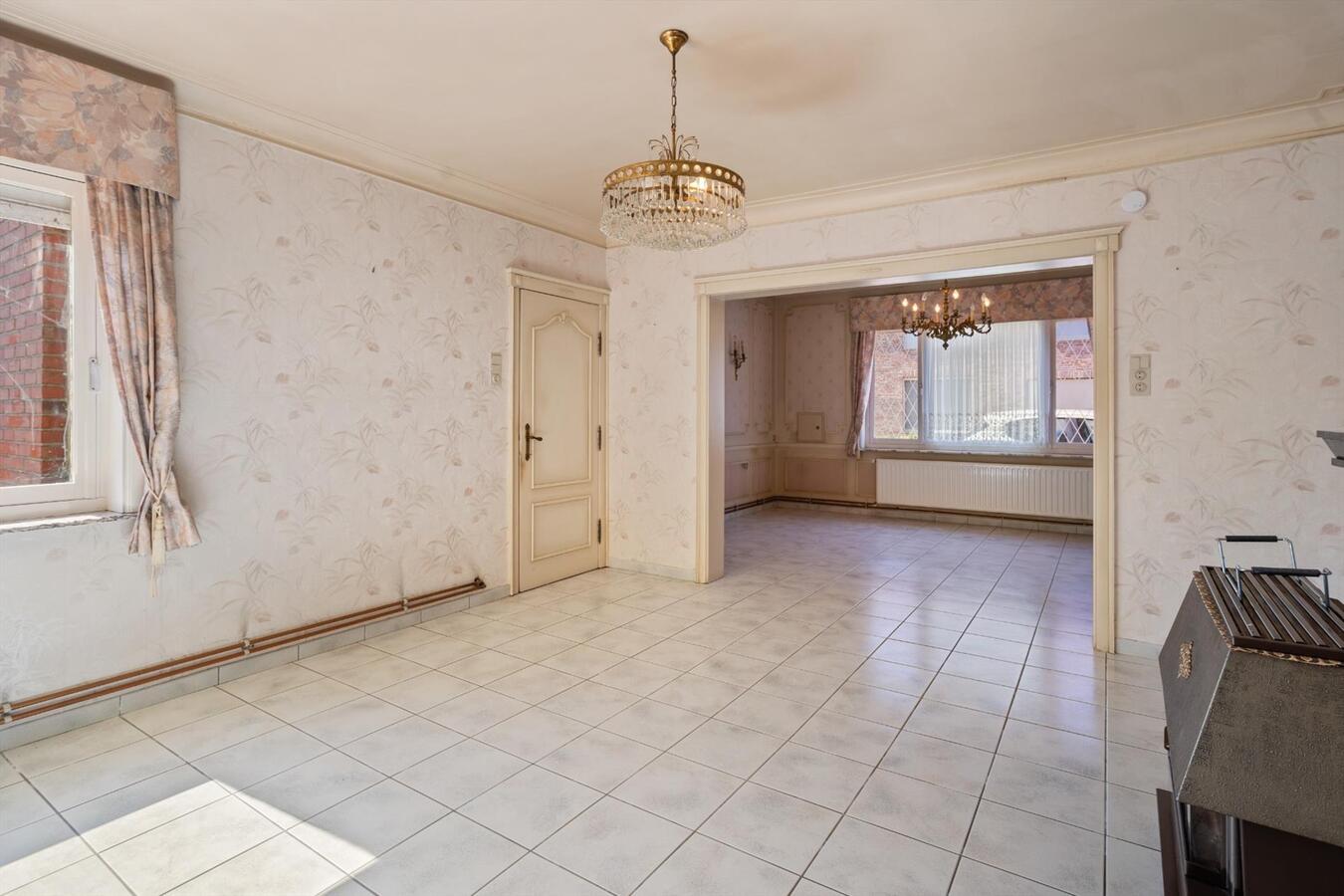 Verrassend ruime woning met zonnige tuin en garage 