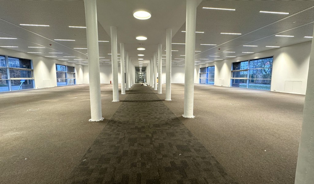 Gerenoveerde kantoren te huur in Crepain gebouw te Gent