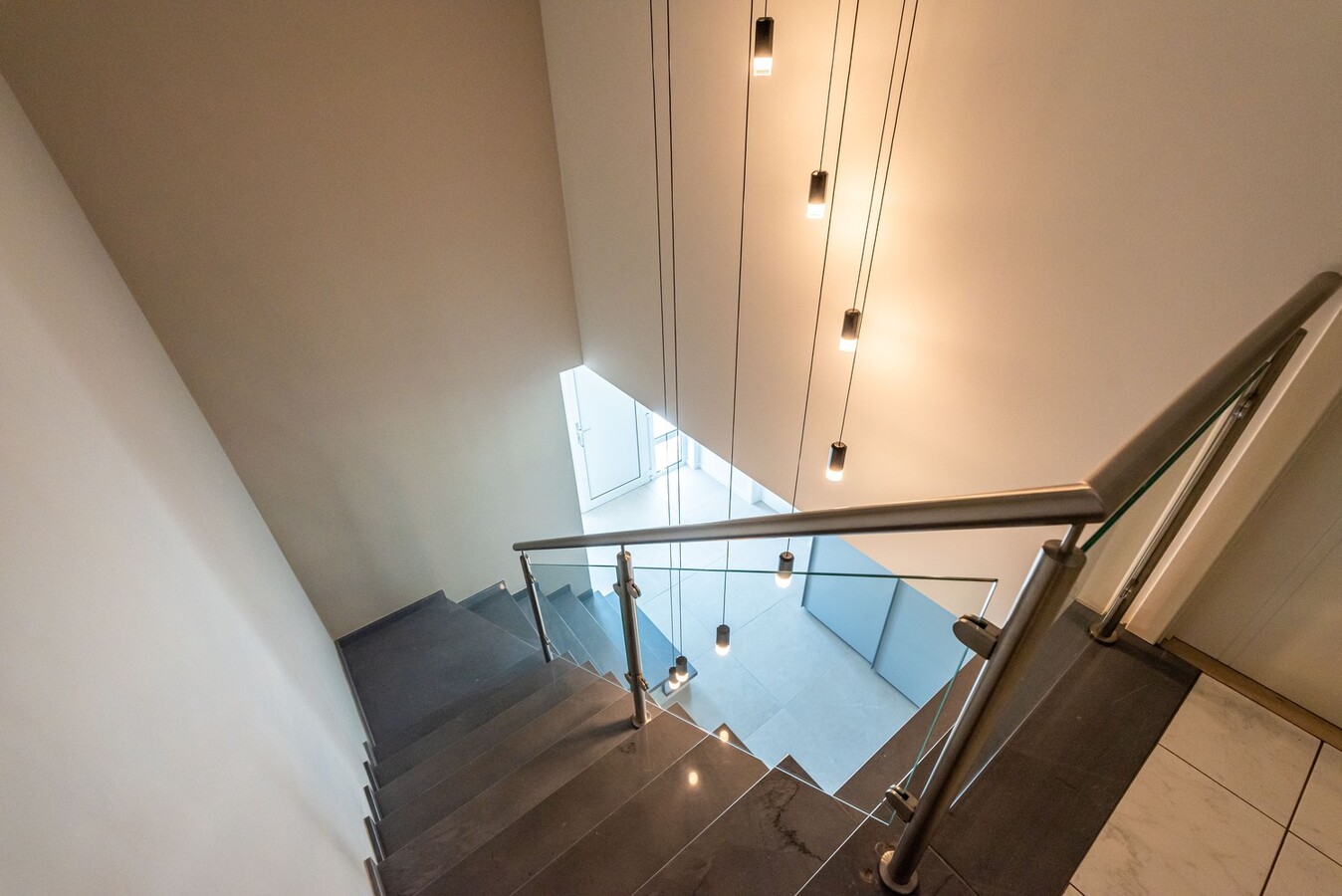 Stijlvol gerenoveerde woning in residentiële wijk op 1254 m² 