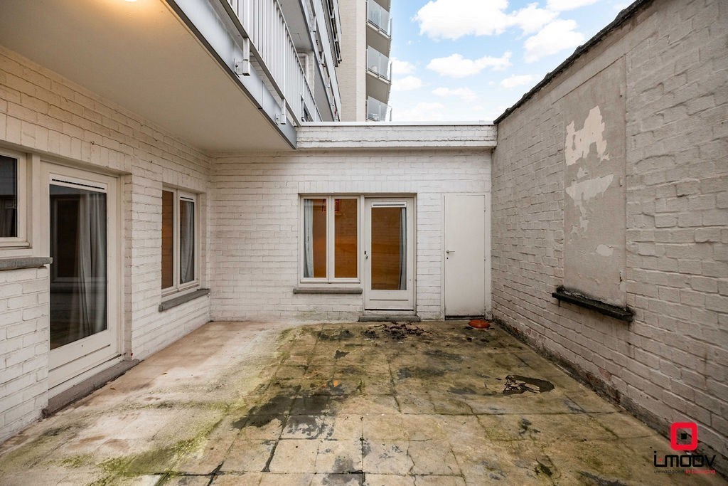 Ruim appartement met terras en garage op toplocatie in Gent 