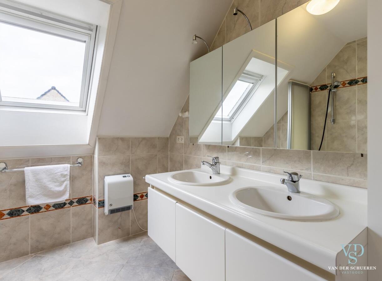 Stijlvolle villa in prachtige, groene omgeving.    Exclusief. 